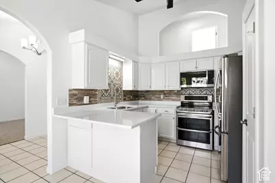 1045 W 400 S, Layton, UT 84041 - Photo 3