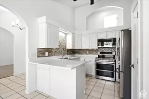 1045 W 400 S, Layton, UT 84041 - Photo 3