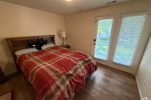 9476 S Hidden Point Dr W, Sandy, UT 84070 - Photo 31
