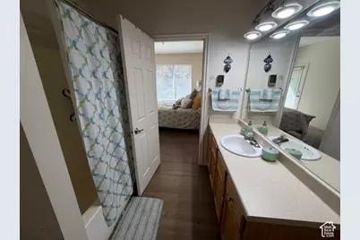 9476 S Hidden Point Dr W, Sandy, UT 84070 - Photo 17