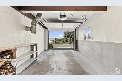 4550 S 2600 W, Roy, UT 84067 - Photo 25