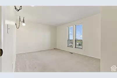 4550 S 2600 W, Roy, UT 84067 - Photo 11