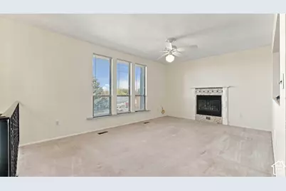 4550 S 2600 W, Roy, UT 84067 - Photo 5