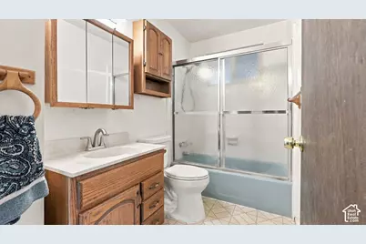 4550 S 2600 W, Roy, UT 84067 - Photo 13