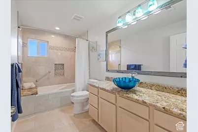10819 S Lostwood Dr E, Sandy, UT 84092 - Photo 23