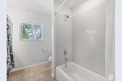 10819 S Lostwood Dr E, Sandy, UT 84092 - Photo 25
