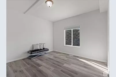 10819 S Lostwood Dr E, Sandy, UT 84092 - Photo 17
