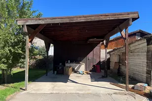 265 Roosevelt St, Helper, UT 84526 - Photo 25