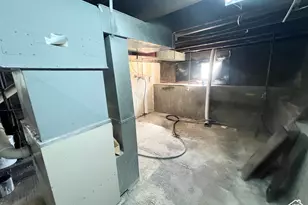 265 Roosevelt St, Helper, UT 84526 - Photo 19