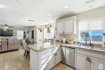 3853 S 330 W, Vernal, UT 84078 - Photo 9