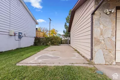 566 N 700 W, Clearfield, UT 84015 - Photo 23