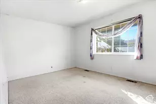 7454 W Dickson Way S, Magna, UT 84044 - Photo 13