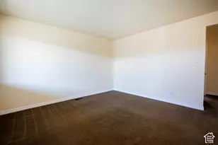 2035 E 2700 S, Salt Lake City, UT 84109 - Photo 3