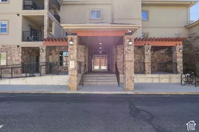 2011 S 2100 E #311, Salt Lake City, UT 84108 - Photo 3