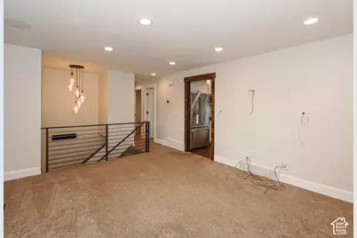 885 E Winter Way, Sandy, UT 84094 - Photo 9