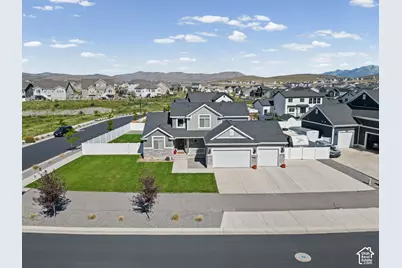 1377 E Erickson Knoll Ln, Eagle Mountain, UT 84005 - Photo 39