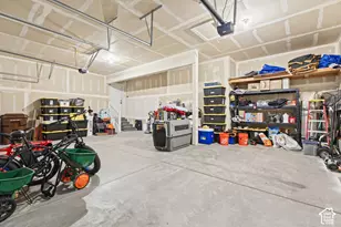 1377 E Erickson Knl Ln, Eagle Mountain, UT 84005 - Photo 33