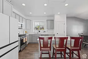 1377 E Erickson Knl Ln, Eagle Mountain, UT 84005 - Photo 15