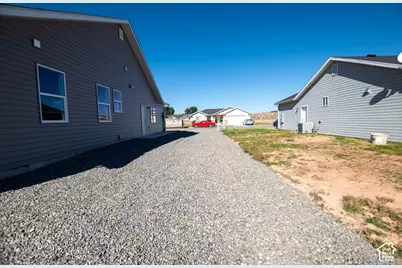 953 S Shauntie, Milford, UT 84751 - Photo 5