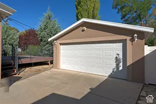 3043 E Morningside Dr, Holladay, UT 84124 - Photo 5