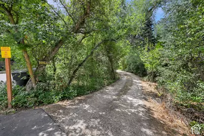 2652 E 6200 S, Holladay, UT 84121 - Photo 45