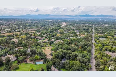 6275 S Oles Ln, Holladay, UT 84121 - Photo 7
