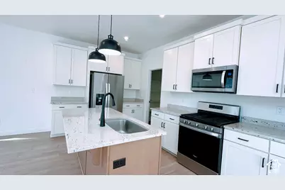 1232 E 1475 N #515, Payson, UT 84651 - Photo 3