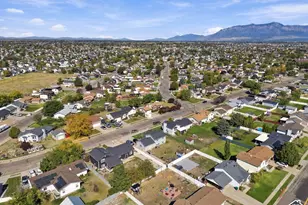 3857 Foxglen, Roy, UT 84067 - Photo 49