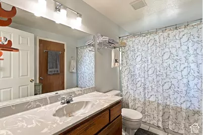 3857 Foxglen, Roy, UT 84067 - Photo 21