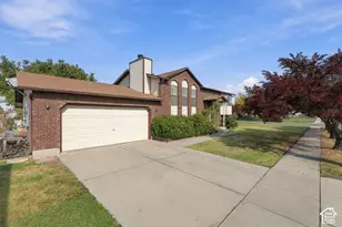 3857 Foxglen, Roy, UT 84067 - Photo 5