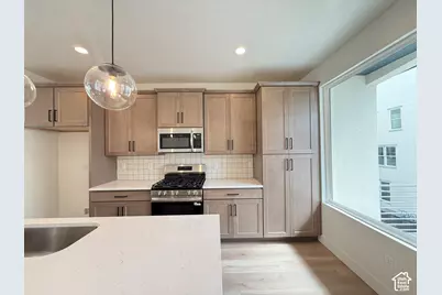 11025 S Freestone Dr W #123, South Jordan, UT 84009 - Photo 5