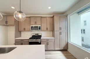 11025 S Freestone Dr W, South Jordan, UT 84009 - Photo 5