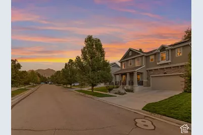 192 E Flicker Dr S, Sandy, UT 84070 - Photo 33
