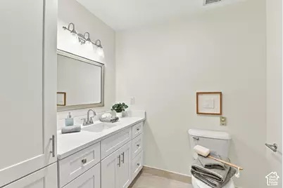 2230 E Sego Lily Dr, Sandy, UT 84092 - Photo 23