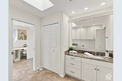2230 E Sego Lily Dr, Sandy, UT 84092 - Photo 17