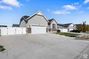 798 W Lafayette St, Stansbury Park, UT 84074 - Photo 3