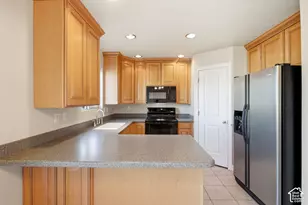 81 E 7320 S, Midvale, UT 84047 - Photo 7