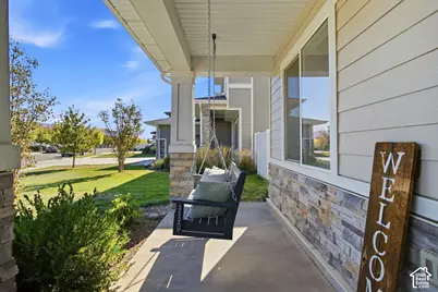 2016 S 1955 W, Woods Cross, UT 84087 - Photo 3
