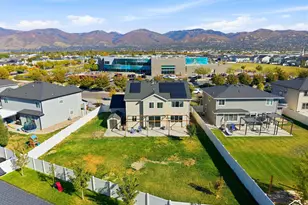 2016 S 1955 W, Woods Cross, UT 84087 - Photo 37