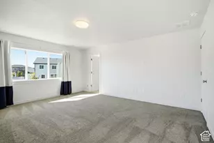 2016 S 1955 W, Woods Cross, UT 84087 - Photo 13