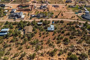 894 W Foothill Dr, Apple Valley, UT 84737 - Photo 41