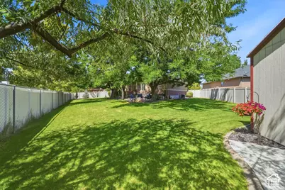 1467 W 2850 S, Syracuse, UT 84075 - Photo 33
