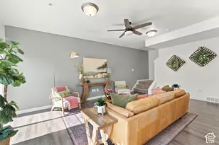 4212 W Bison Park Ct, Riverton, UT 84096 - Photo 9