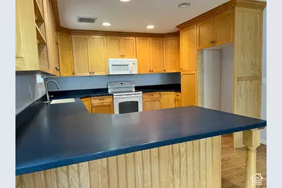 8145 S Shorthills Dr, Cottonwood Heights, UT 84121 - Photo 17