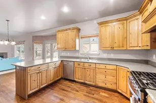 12472 S Freedom Way W, Herriman, UT 84096 - Photo 13