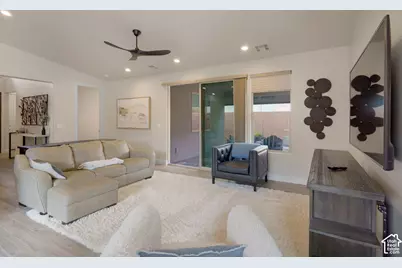 140 Peridot Dr, Washington, UT 84780 - Photo 9