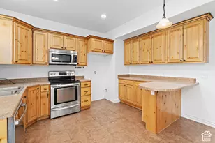 2092 W Crescent Way, Mapleton, UT 84664 - Photo 9