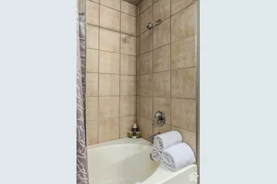 1830 E Gulf Stream Dr, Duck Creek Village, UT 84762 - Photo 11