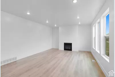 1754 W Rivergate Dr, Logan, UT 84321 - Photo 9