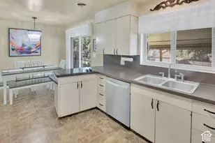 5467 S 825 E, South Ogden, UT 84405 - Photo 7